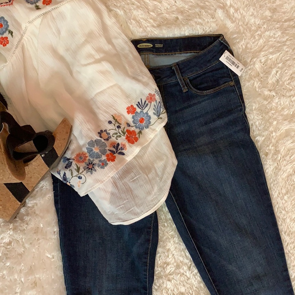 NWT Old Navy RockStar Super Skinny Jeans